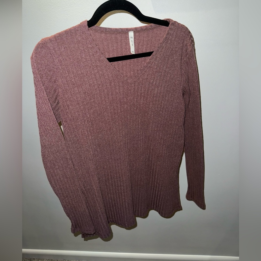 Burgundy long sweater shirt